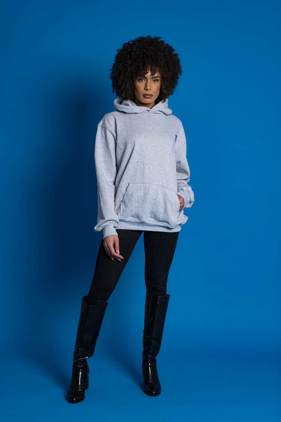 New Collection
BATTUTA HOODIE GREY