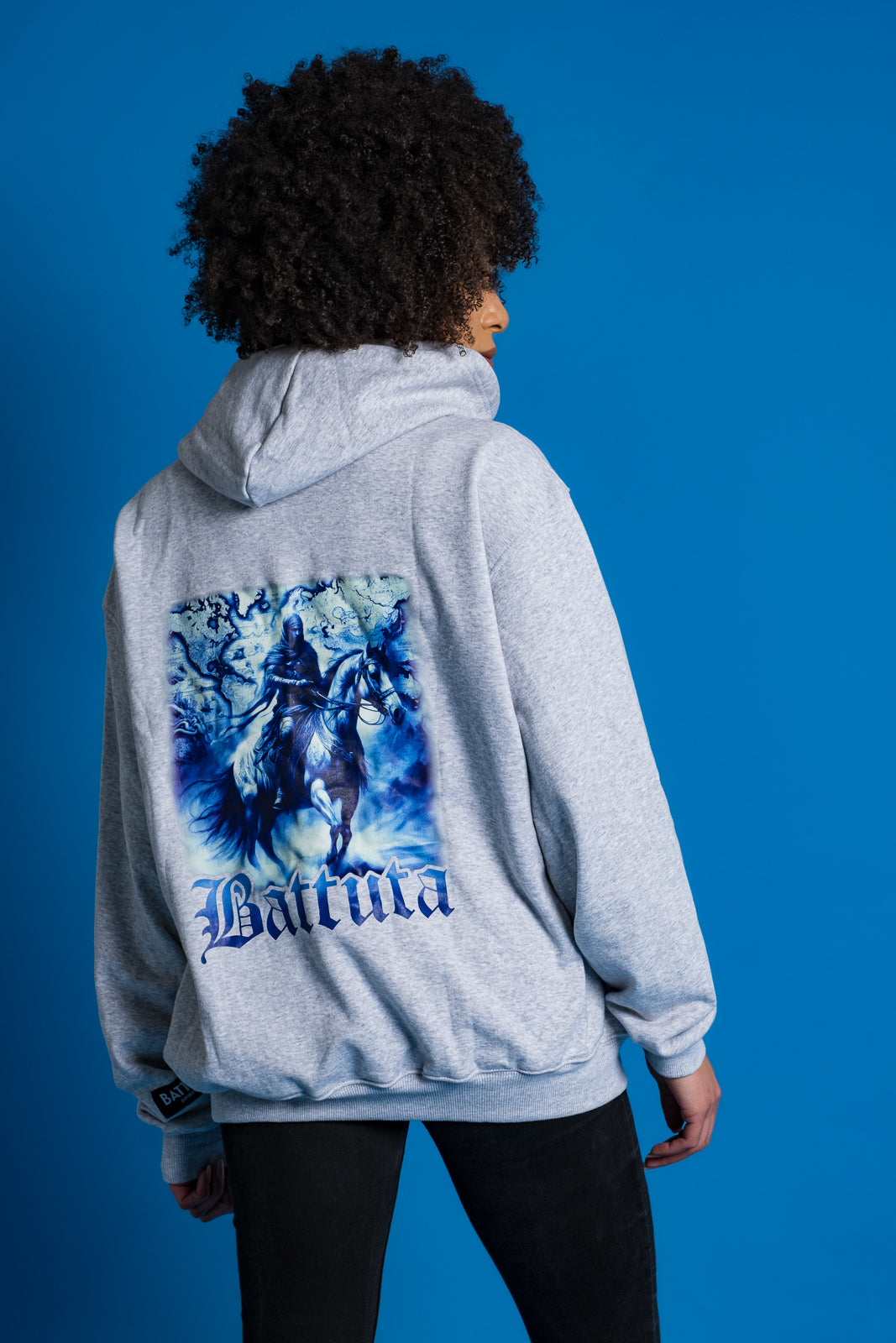 New Collection
BATTUTA HOODIE GREY